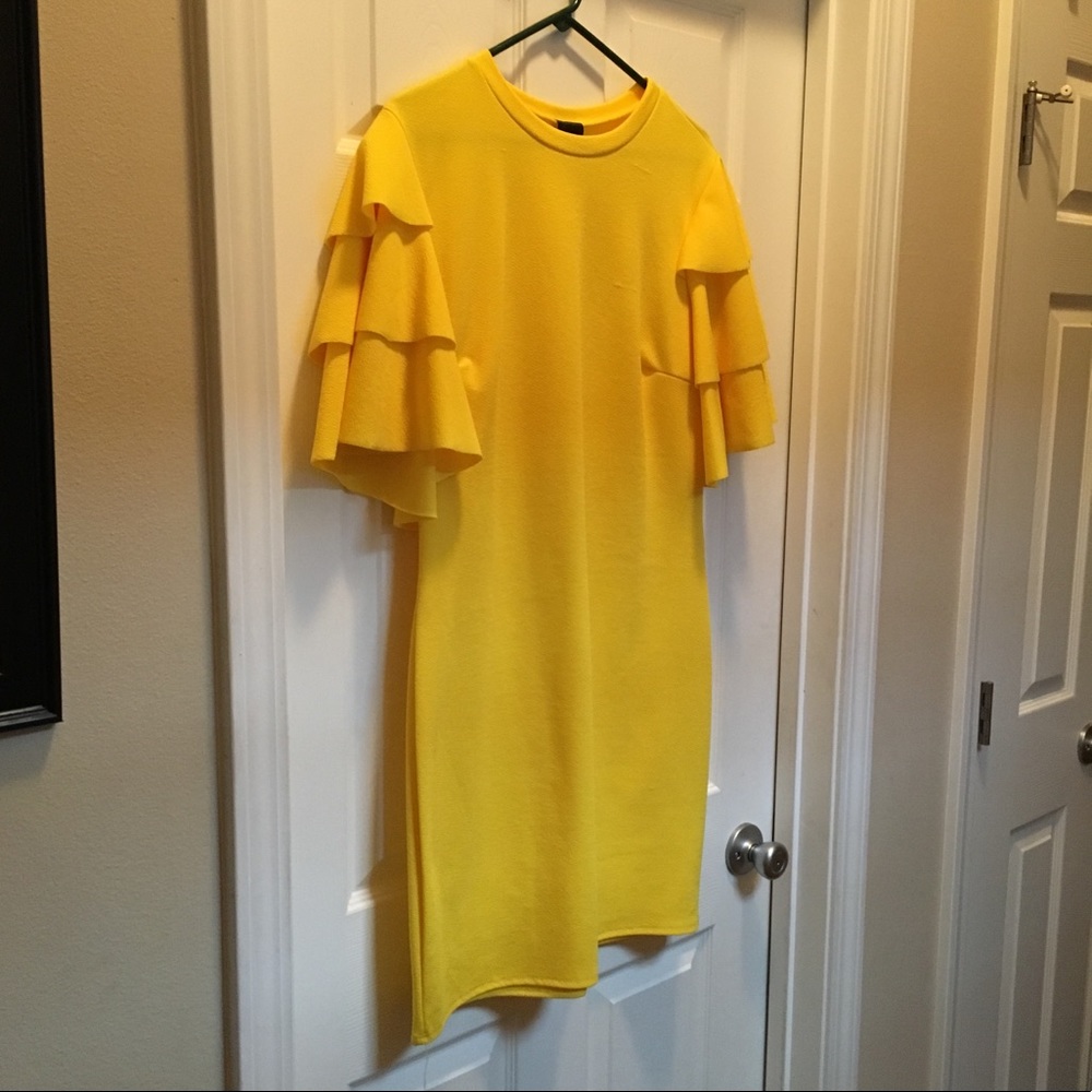 Yellow summer dress sz 3x, but smaller 3x